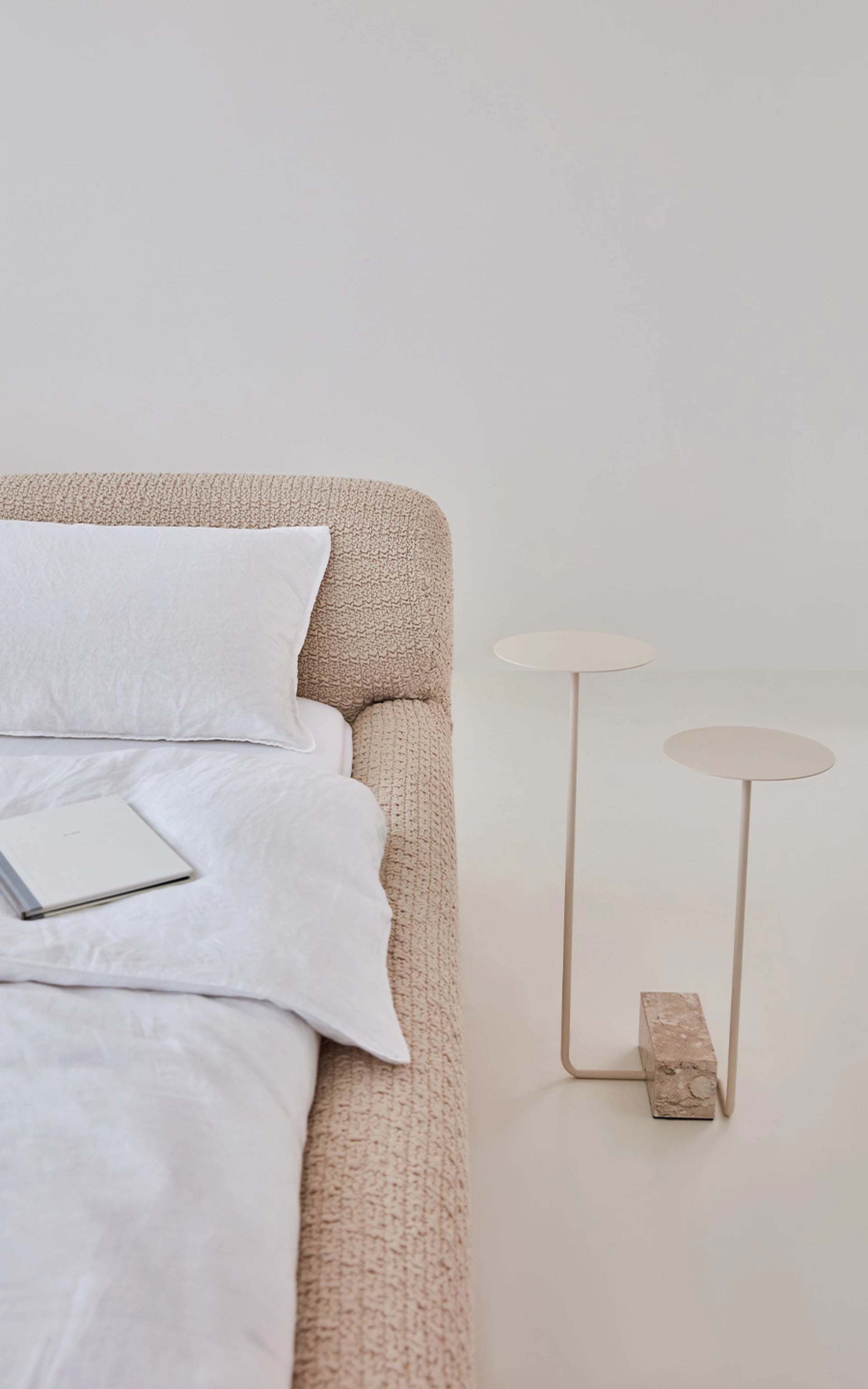 Dobra Bed