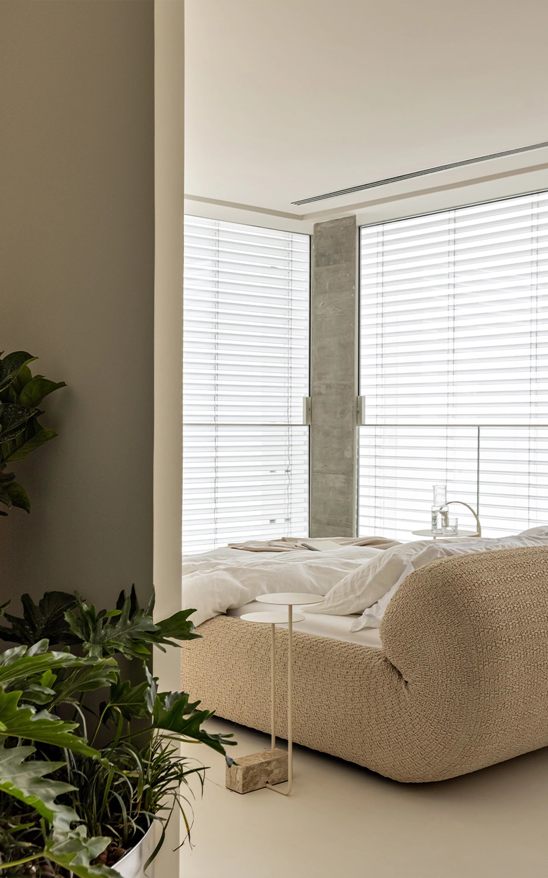 Dobra Bed