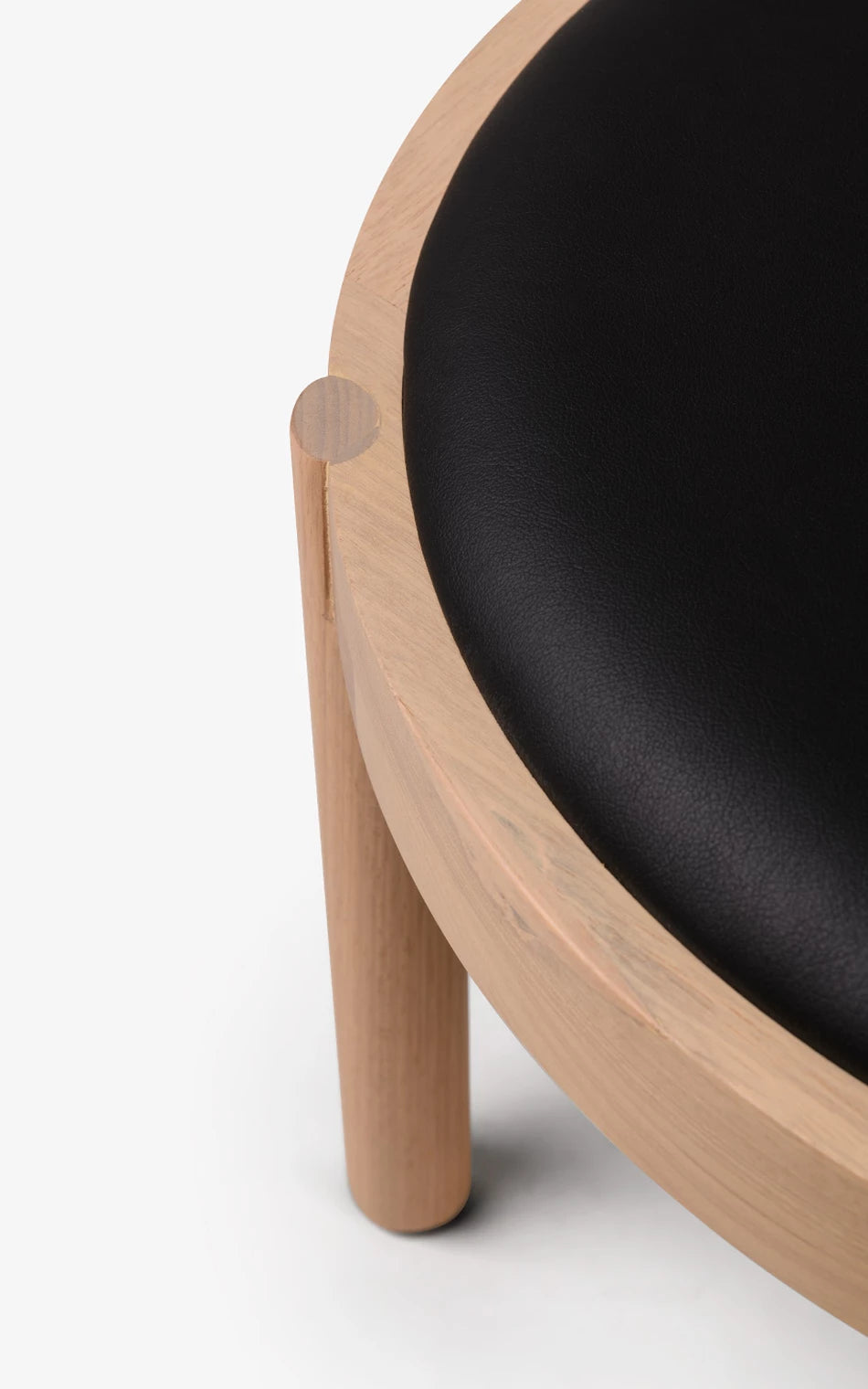 Gravatá Lounge Chair - Upholstery