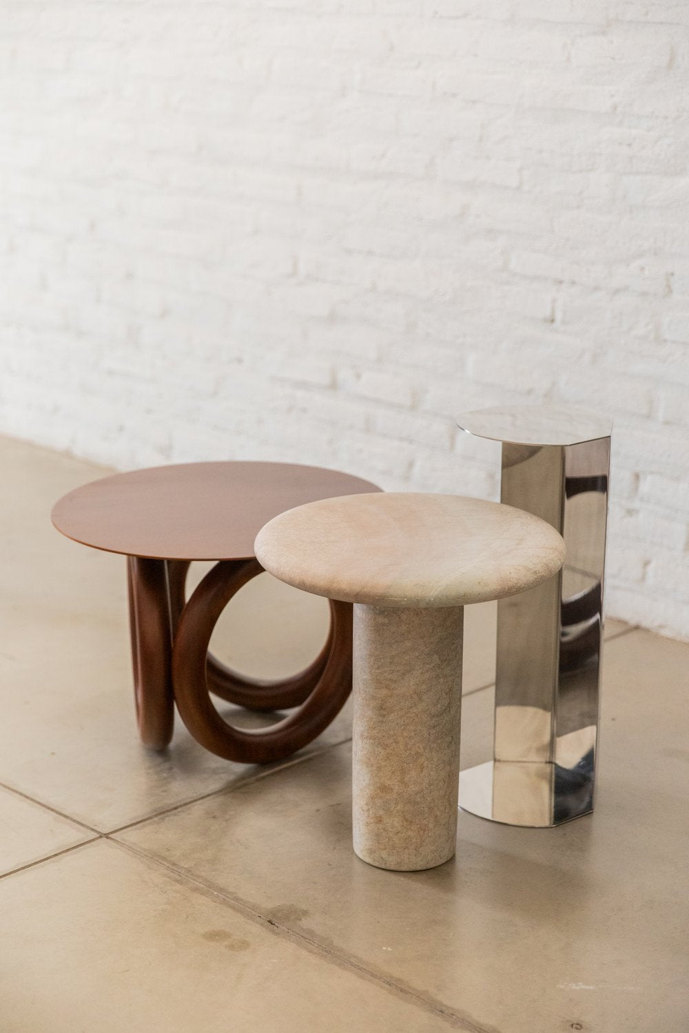 Mesa auxiliar Pedra