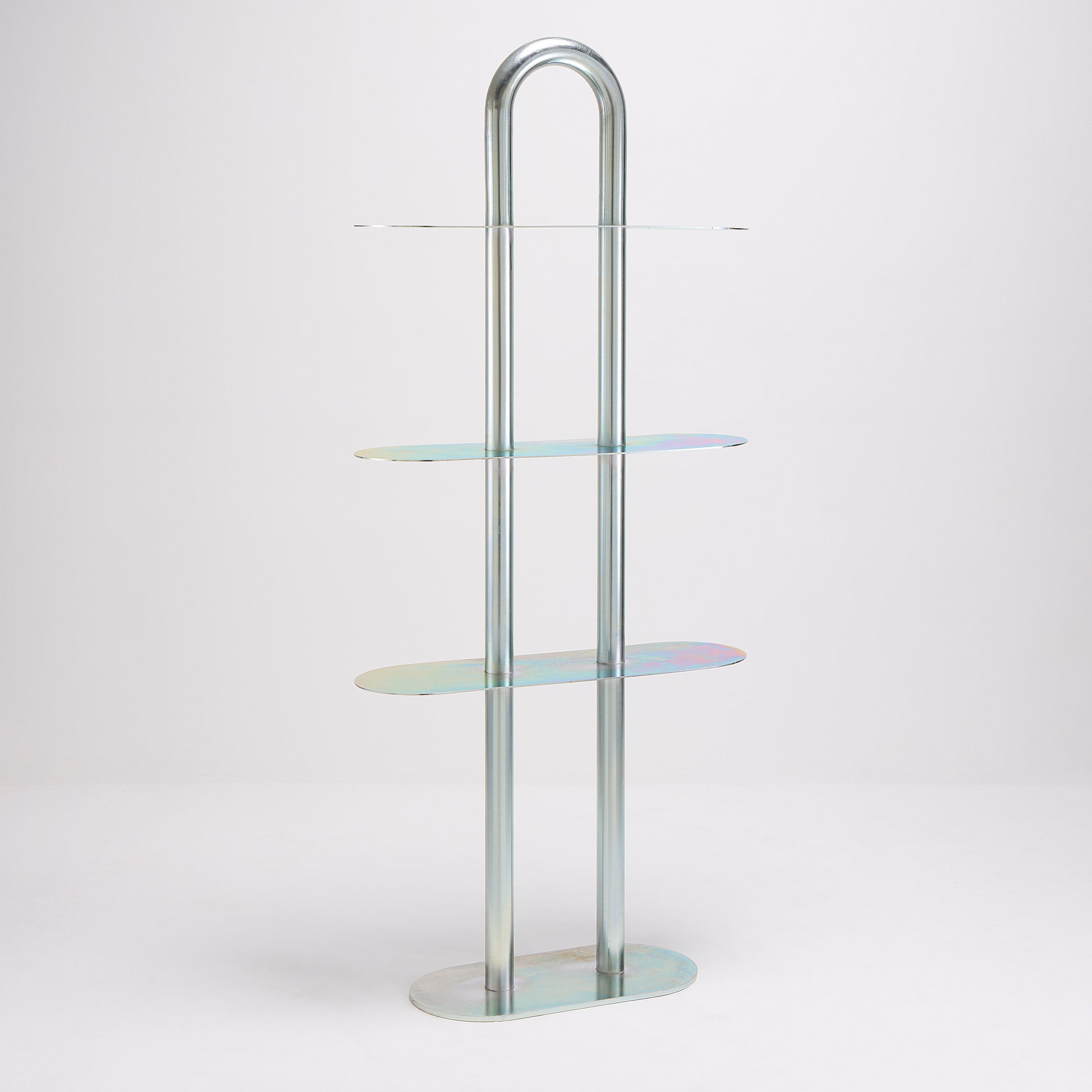 Estantería de zinc curva