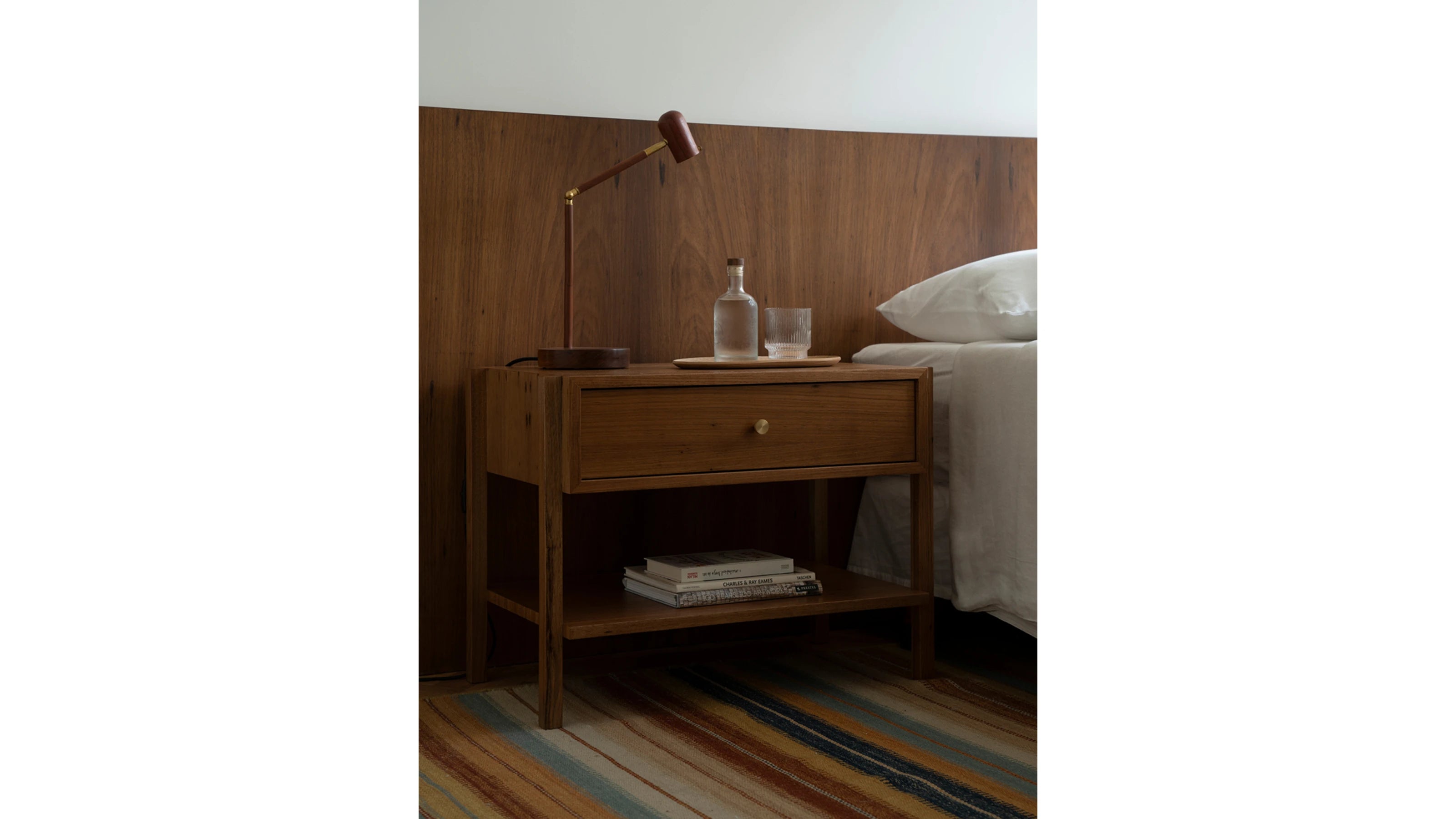 Taga Bedside Table