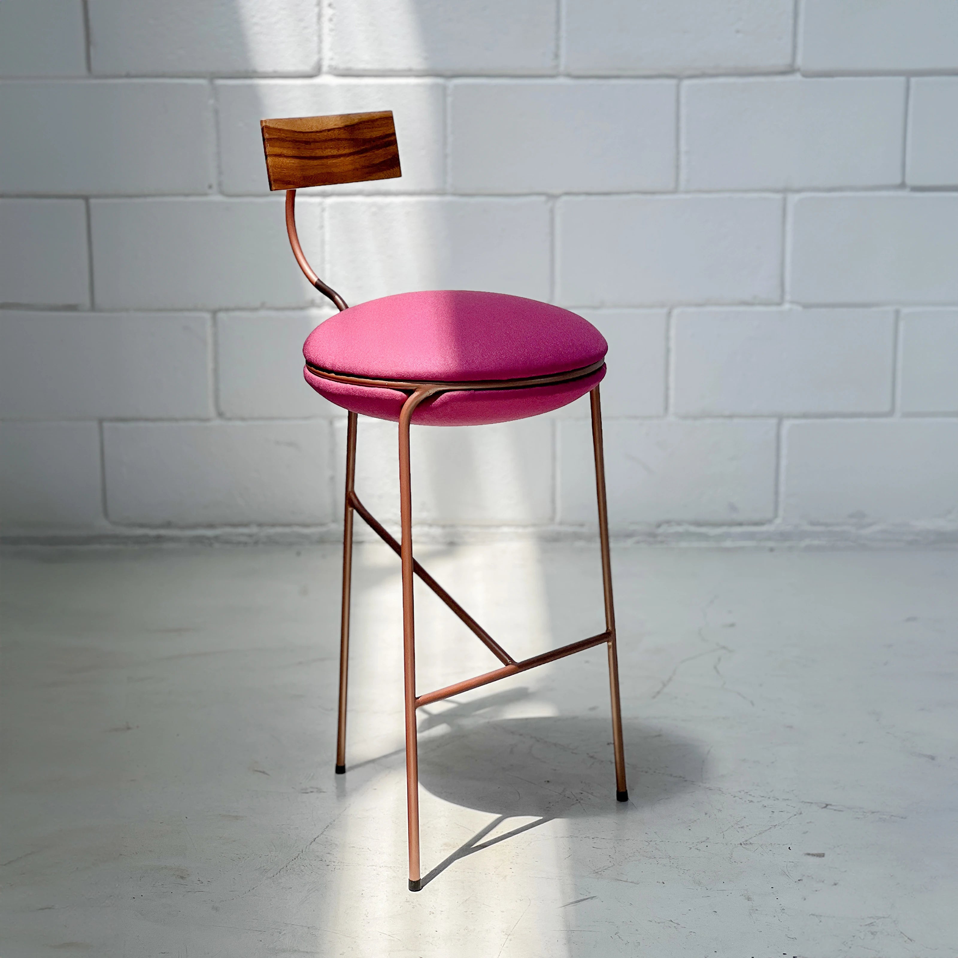 Curió High Stool