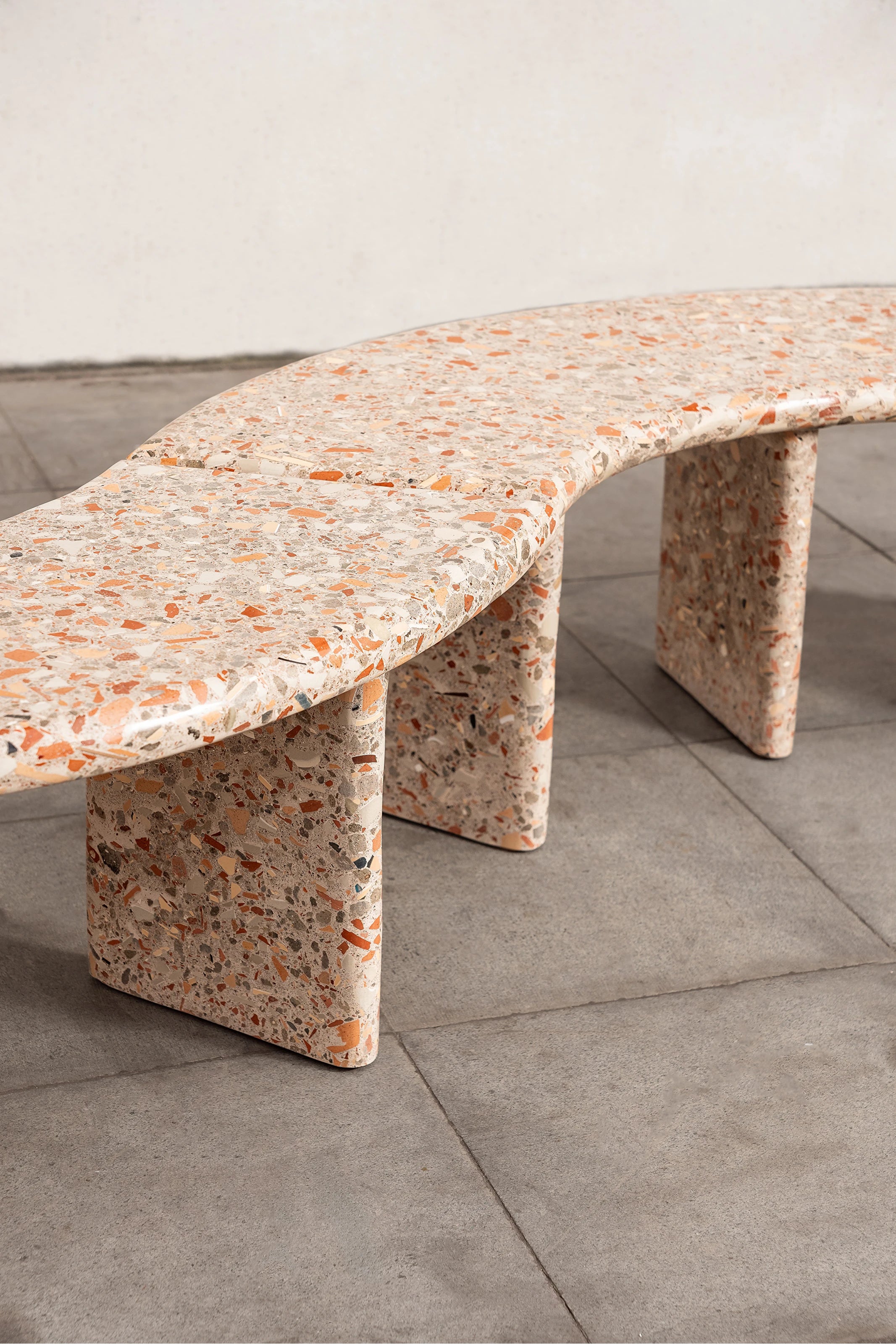 Brut Bench