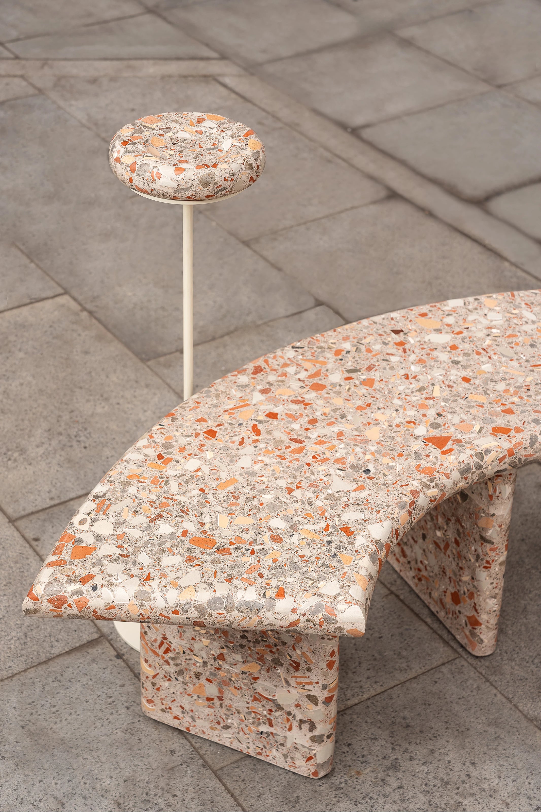 Brut Bench