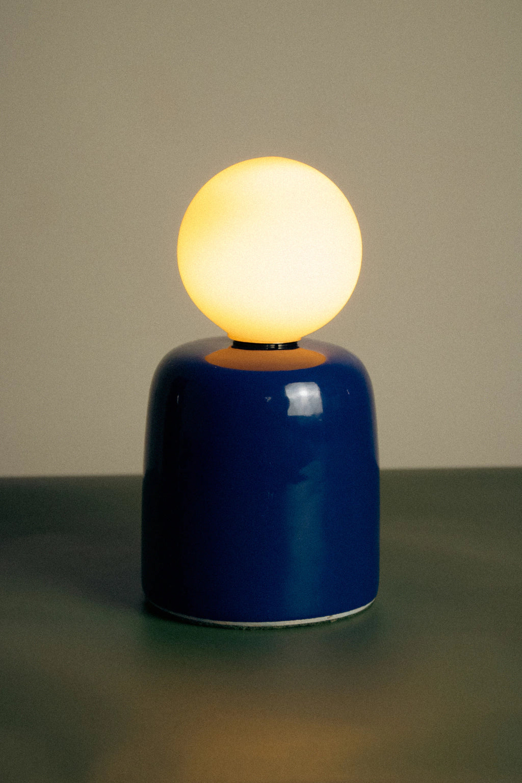 Cuia Table Lamp