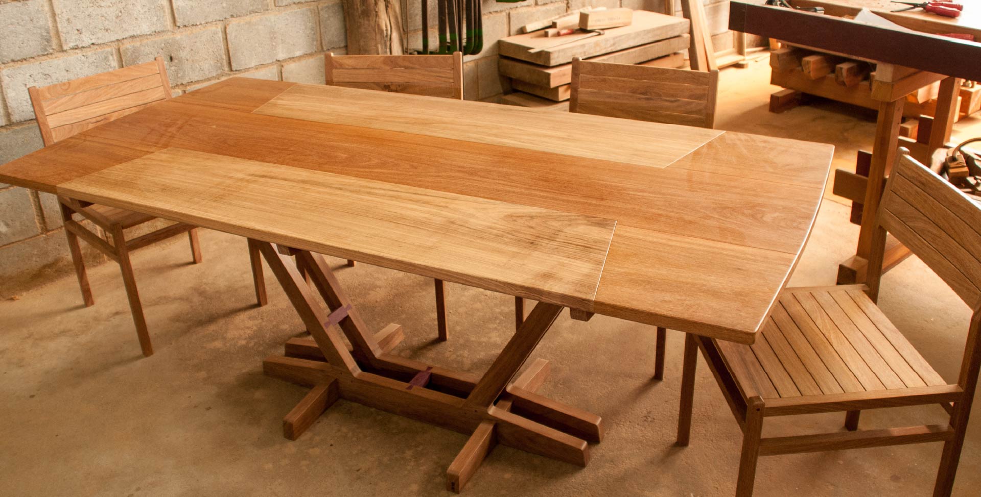 Mesa de comedor Paião