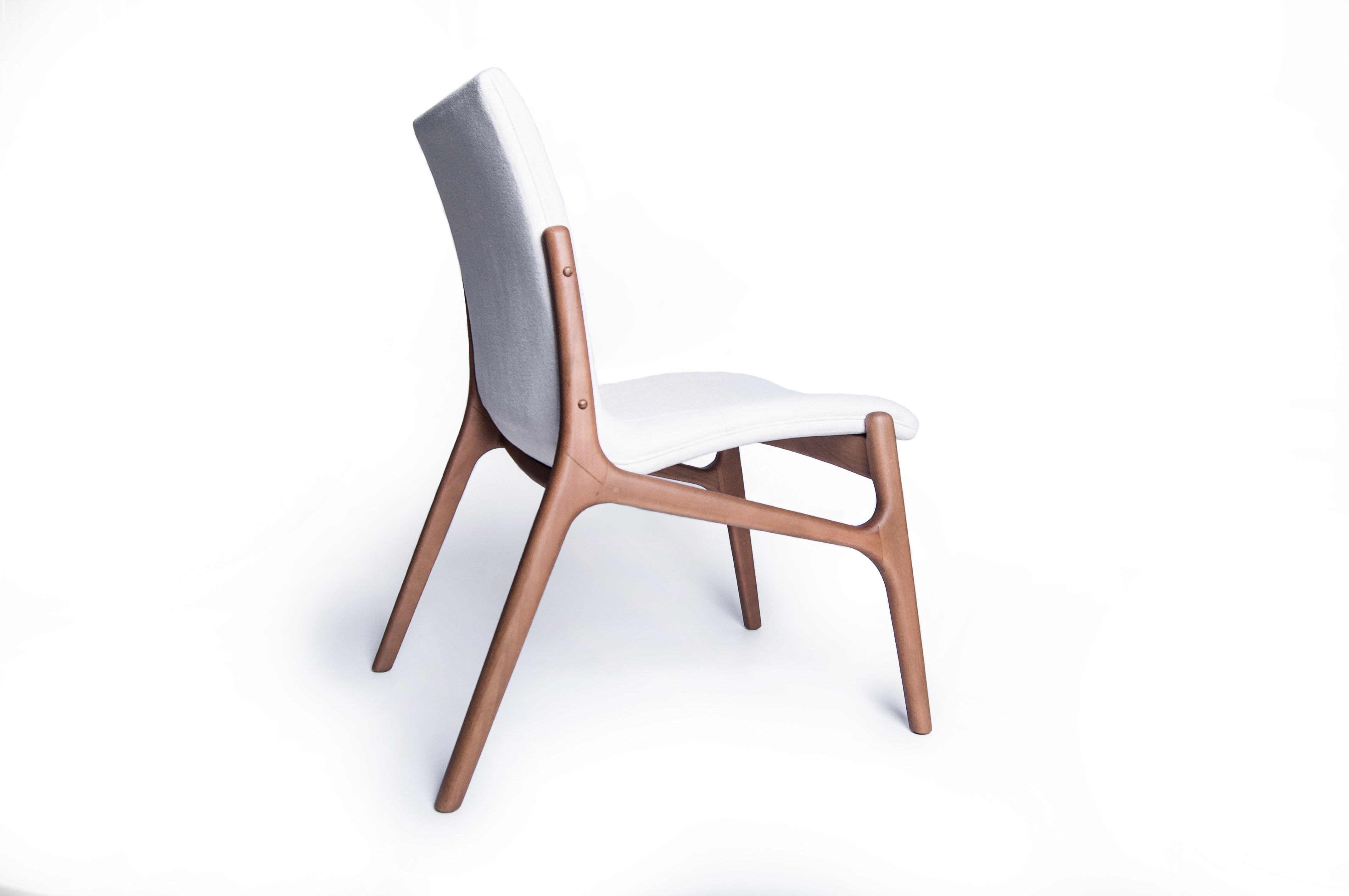 Borá Chair