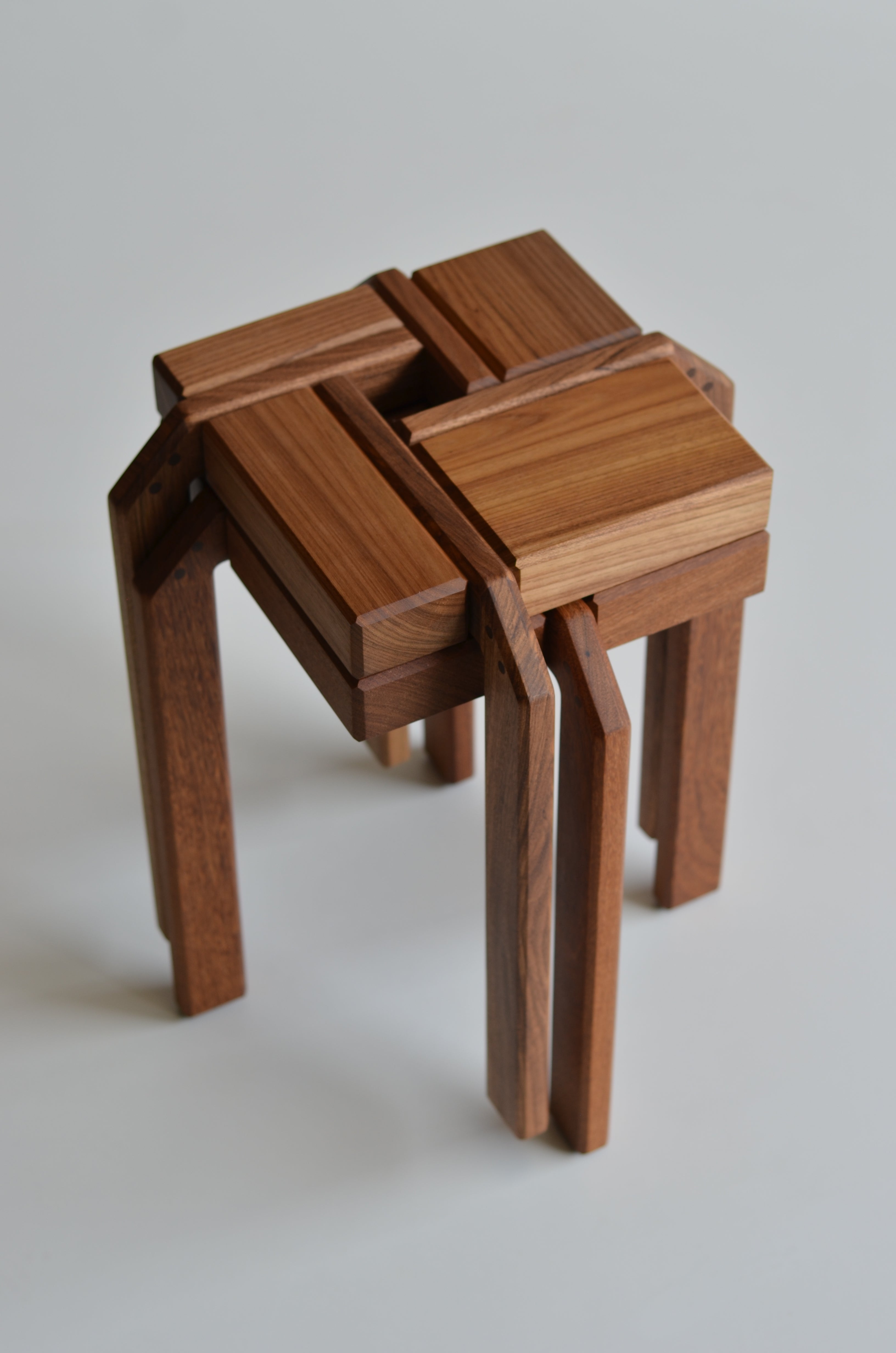 Taburete Arq