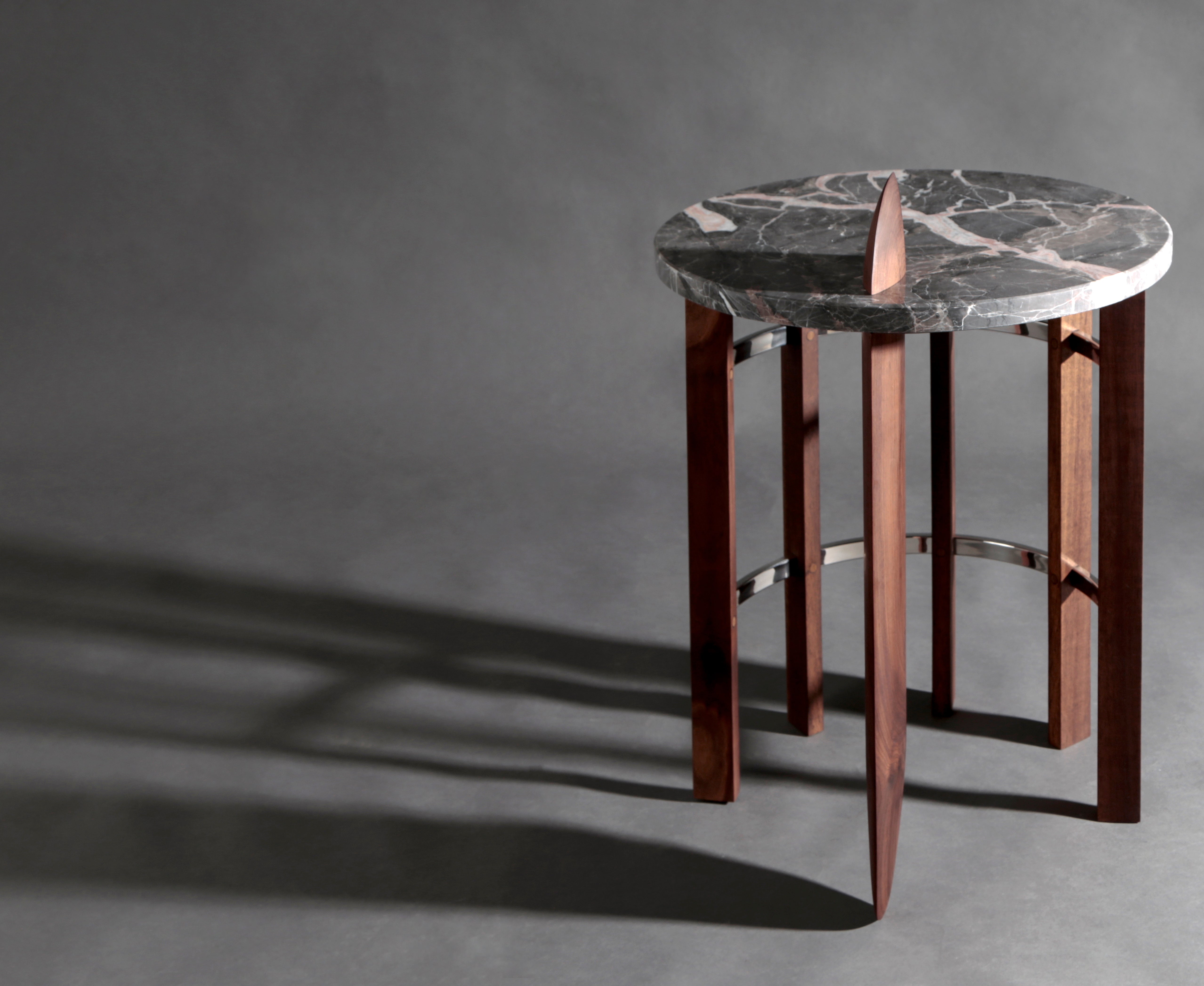 Tamanduá Side Table