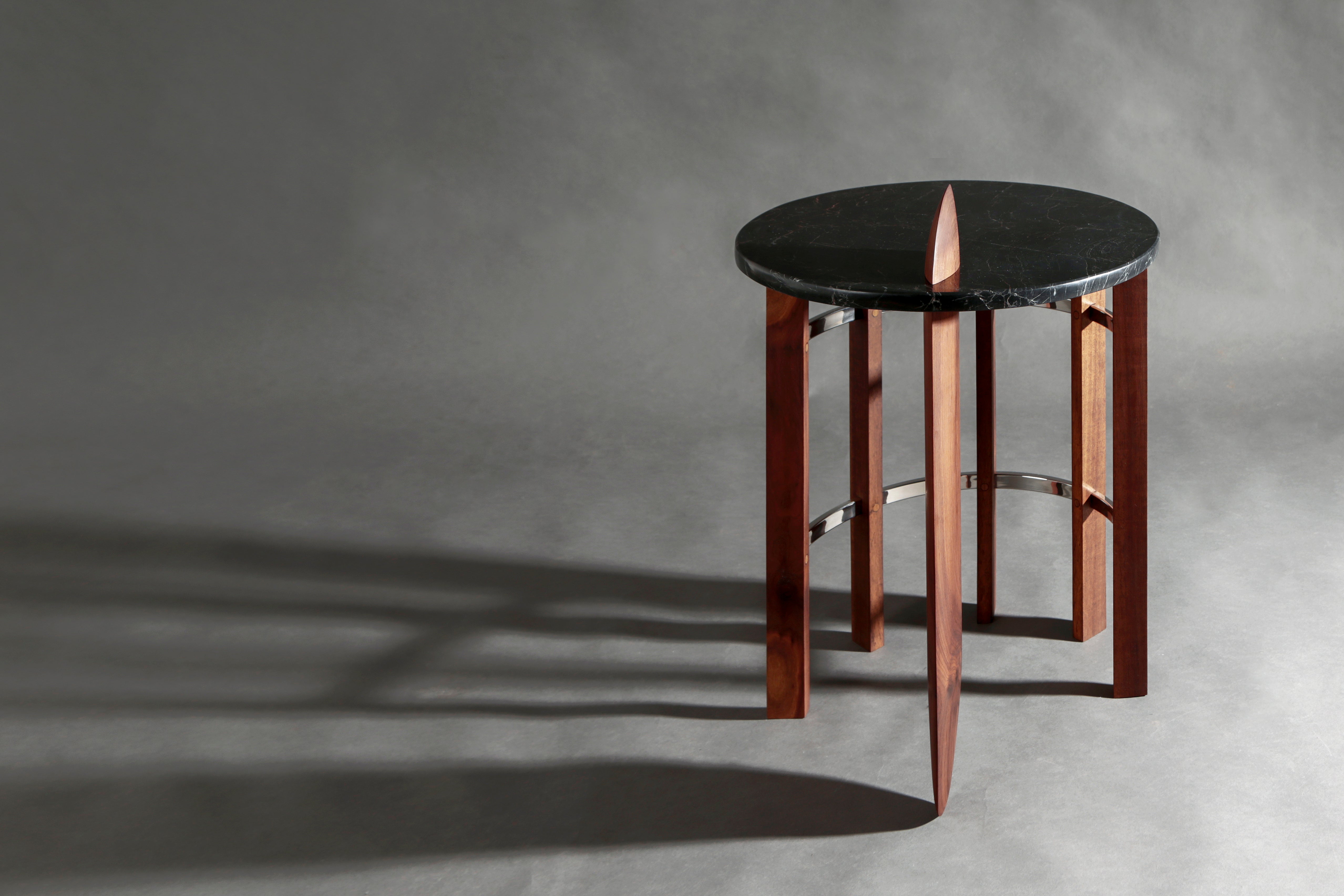 Tamanduá Side Table