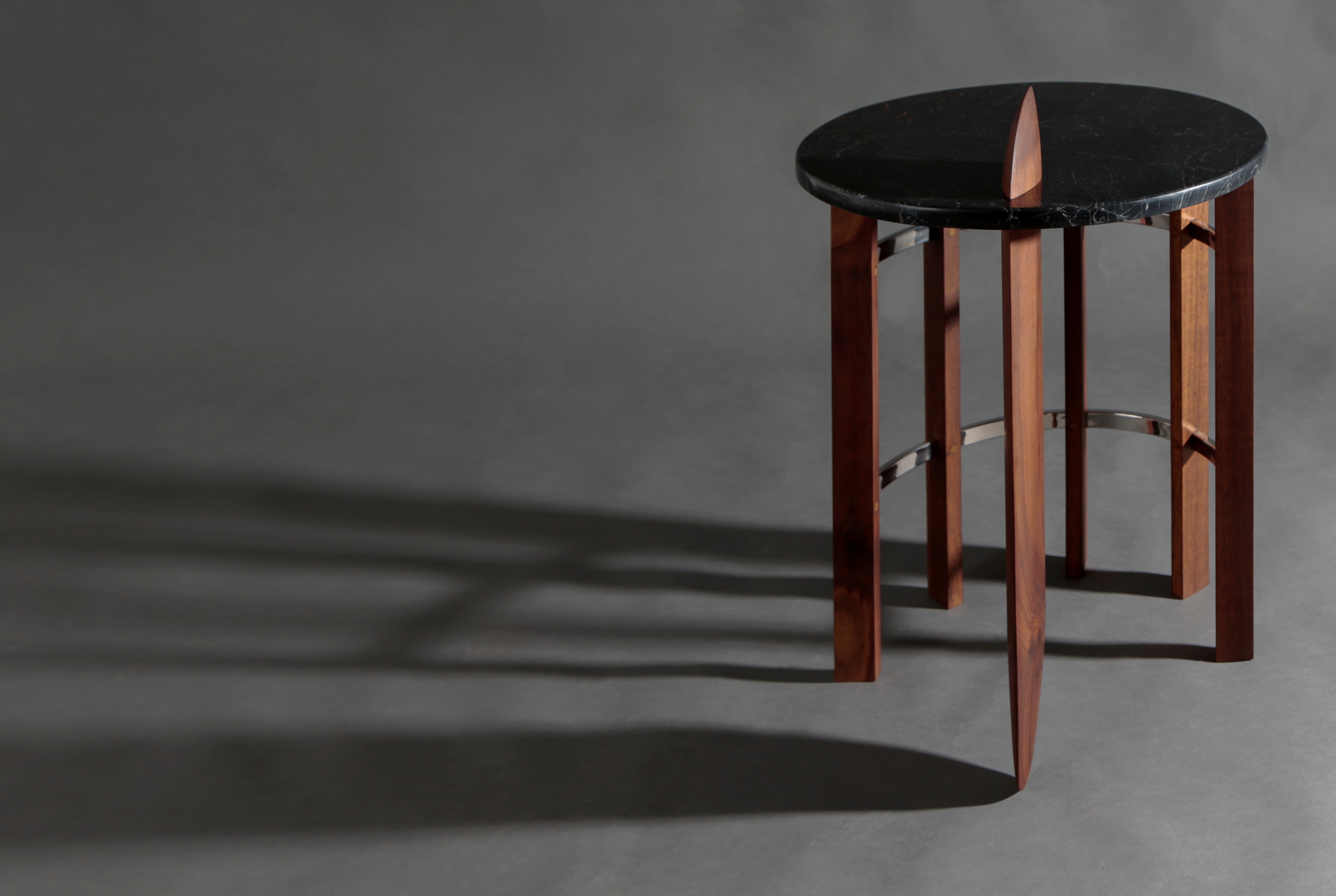 Tamanduá Side Table