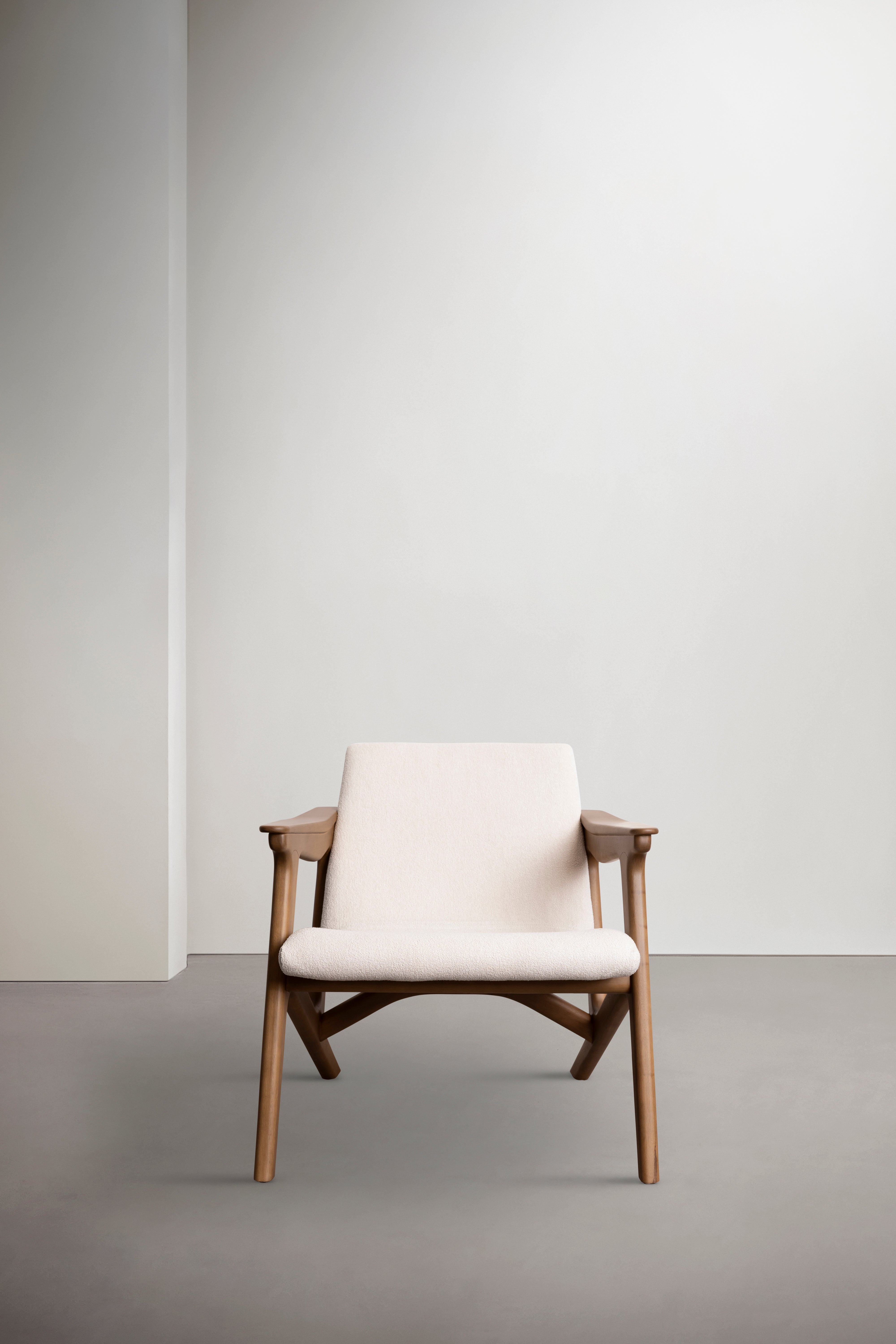 Esy Armchair