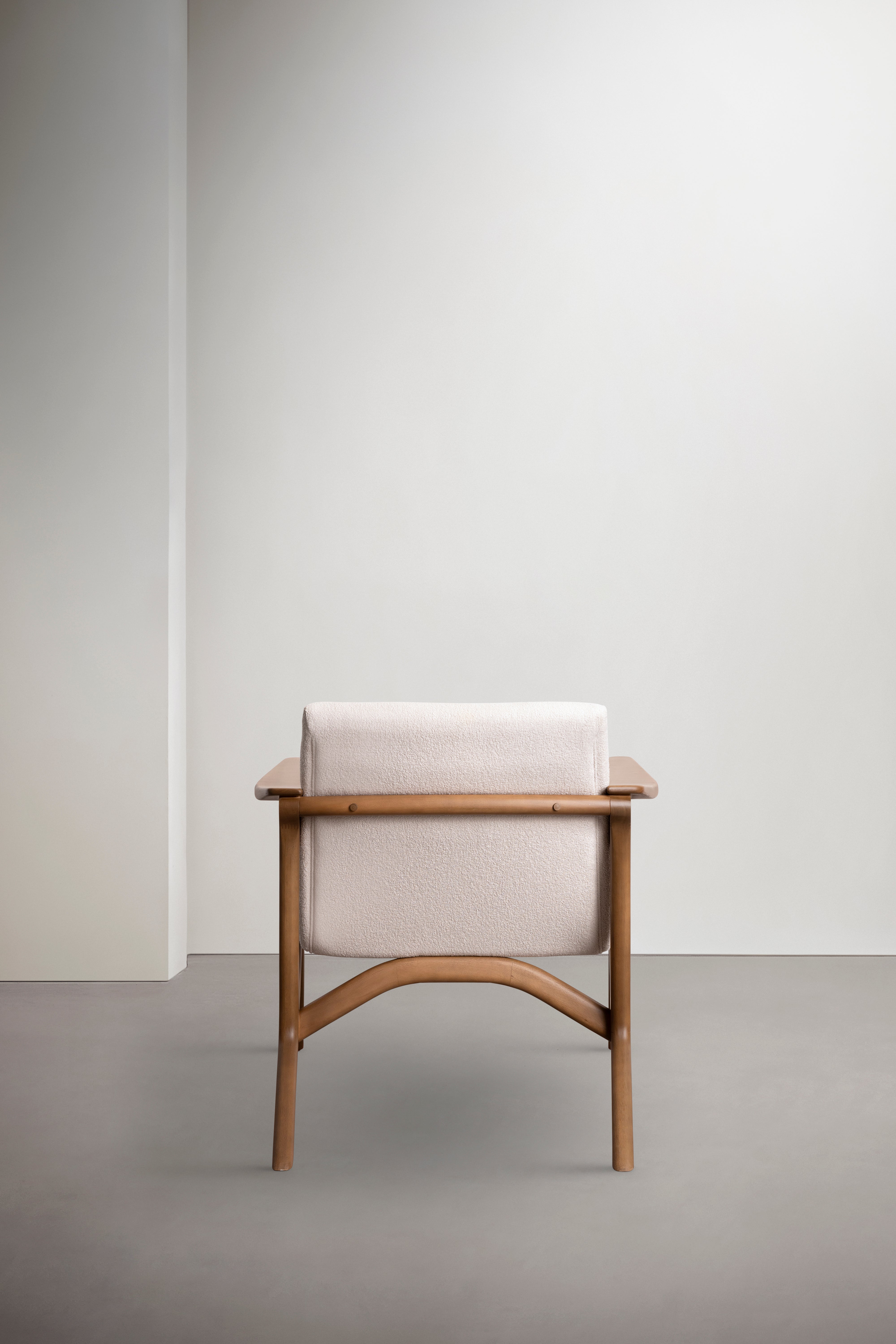 Esy Armchair