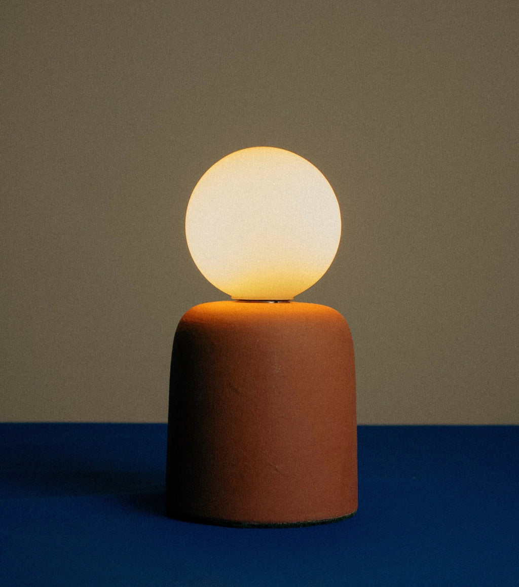 Cuia Table Lamp