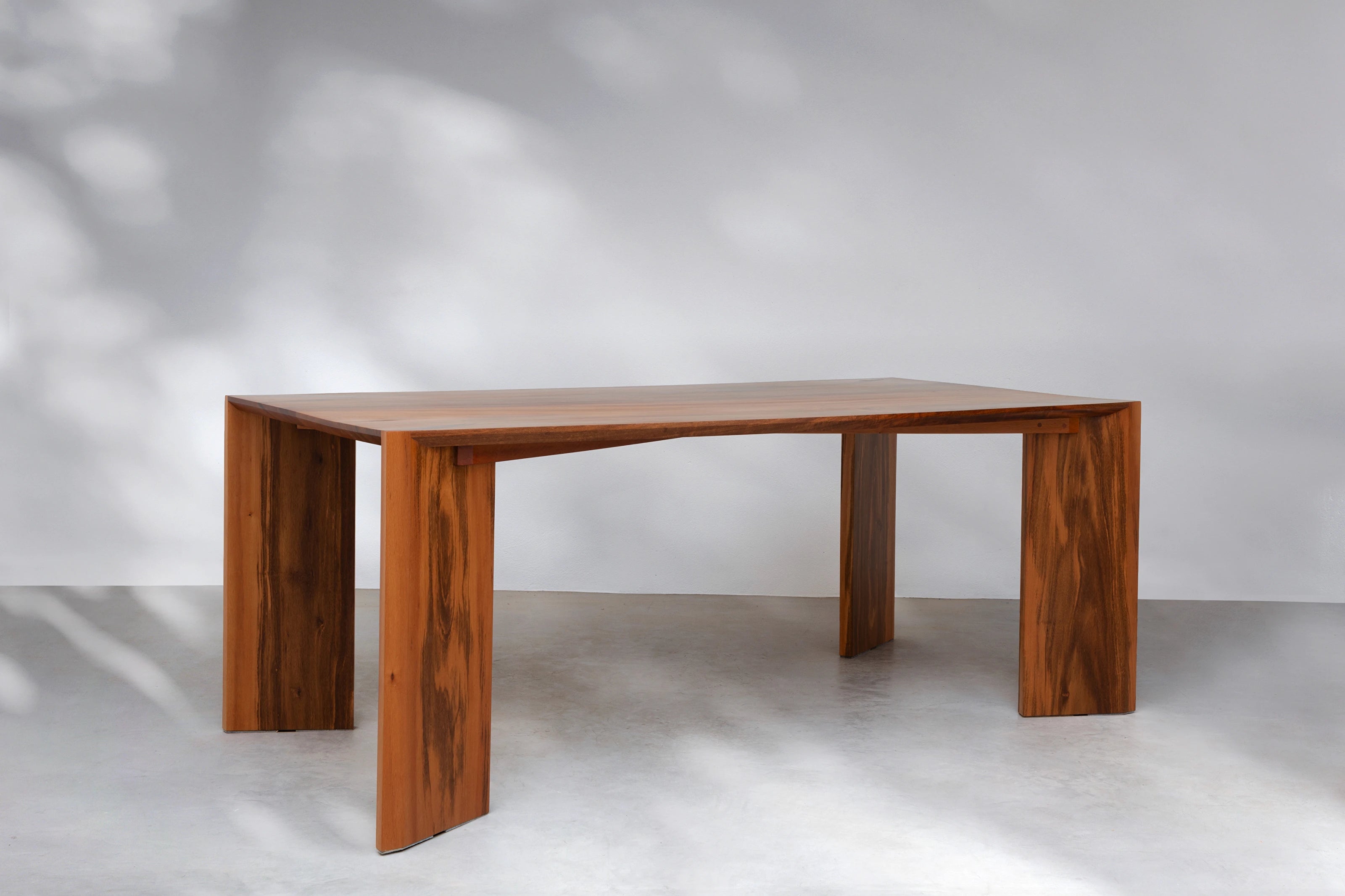 Mesa de comedor Chanfro