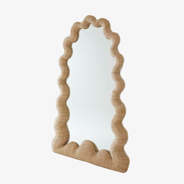 La Celebración Natural Mirror