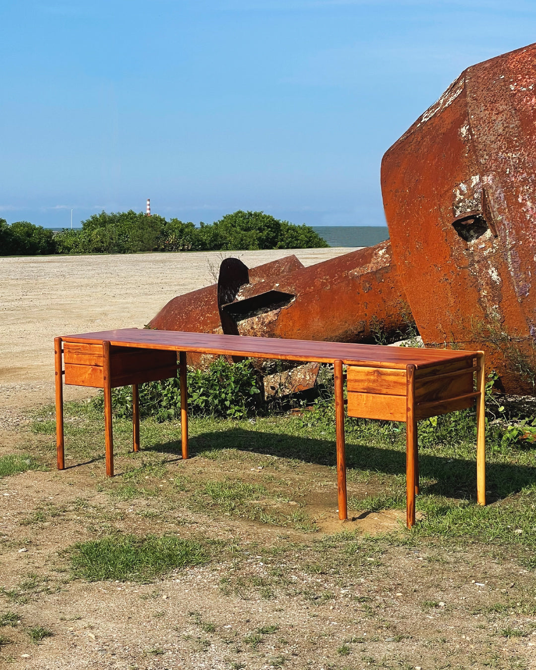 Gui Writing Desk