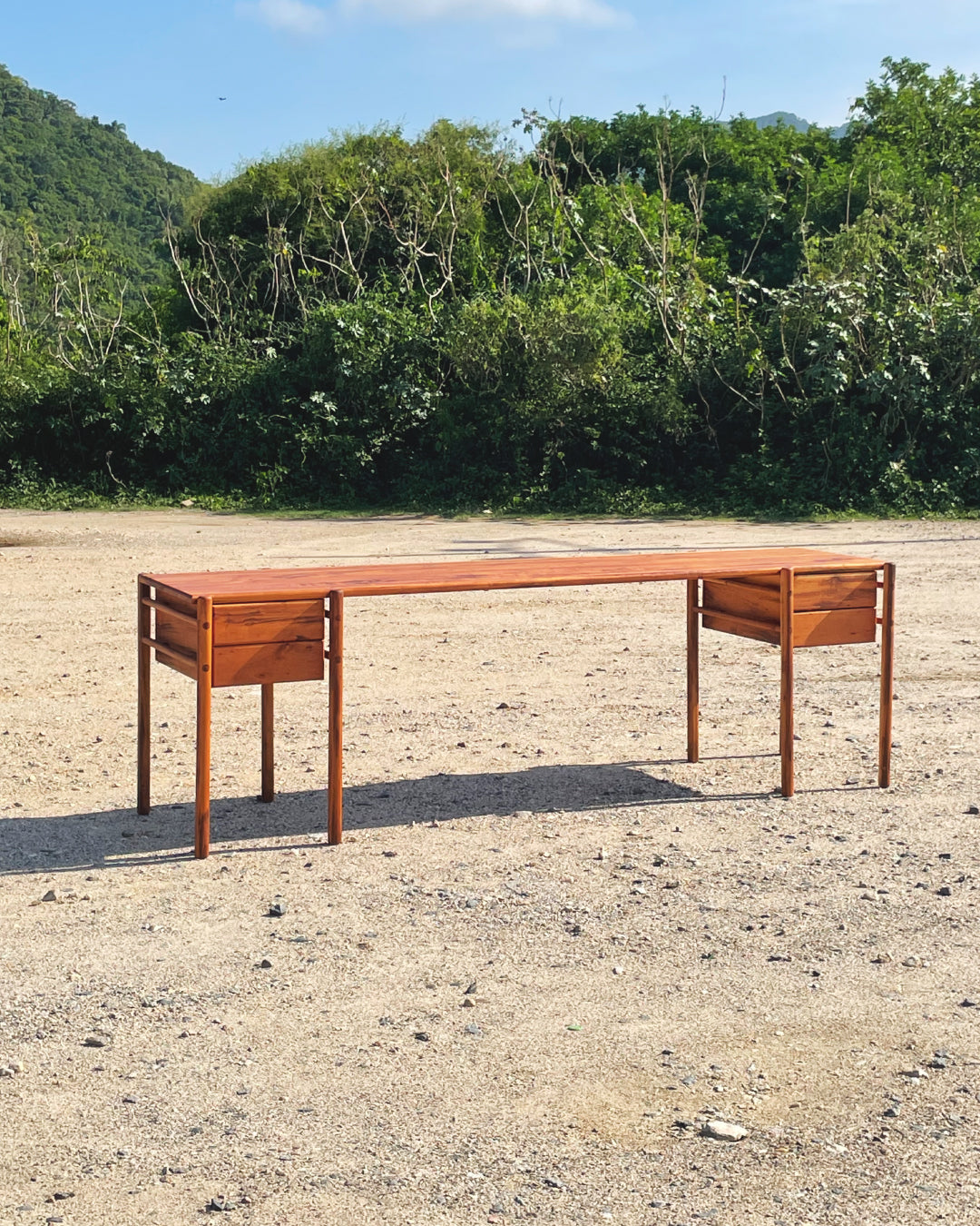 Gui Writing Desk