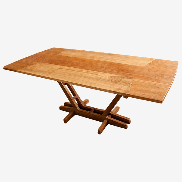 Paião Dining Table