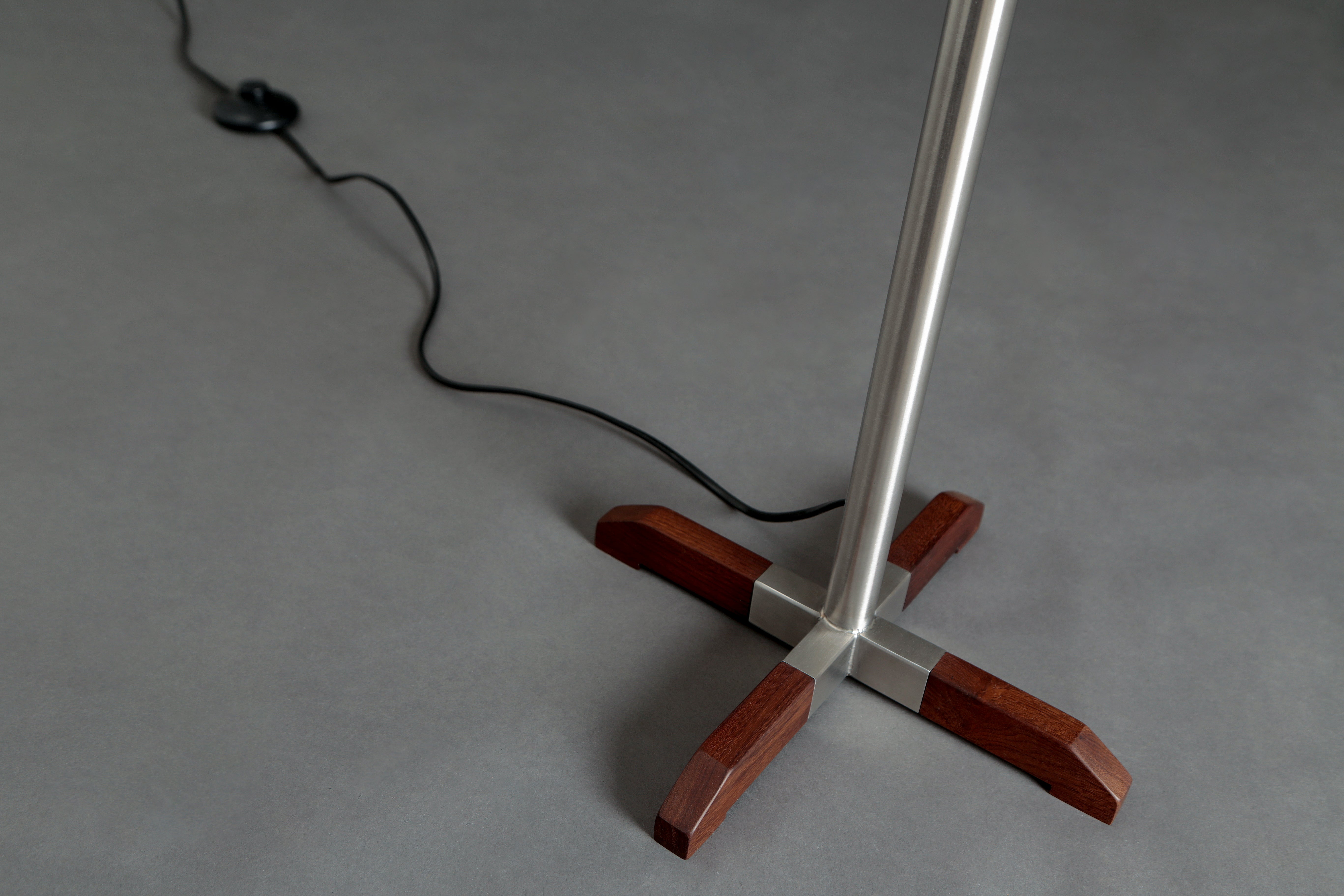 Faro Floor Lamp