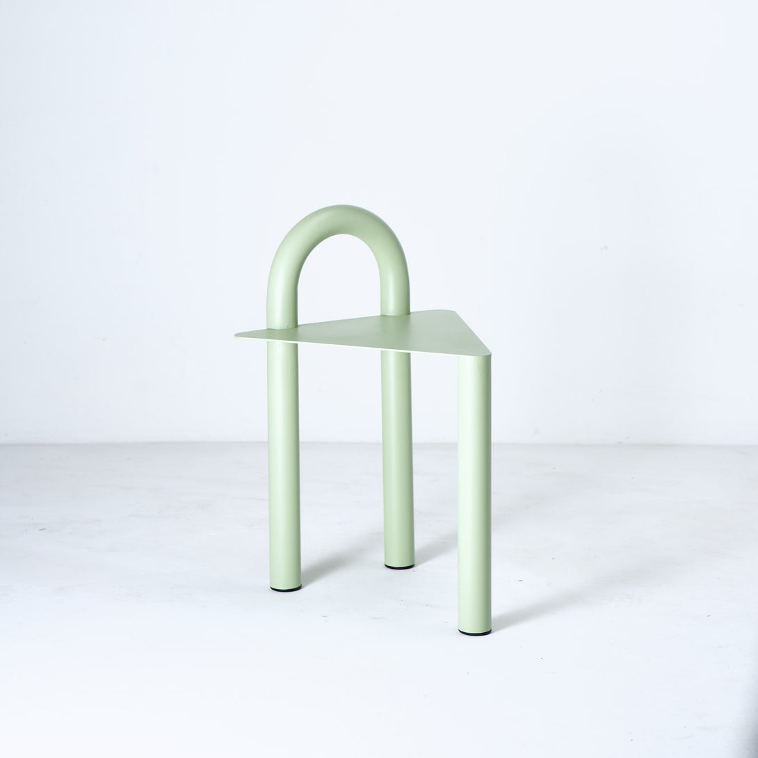 Curve Stool.